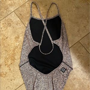 SIZE 28 JOLYN ONEPIECE